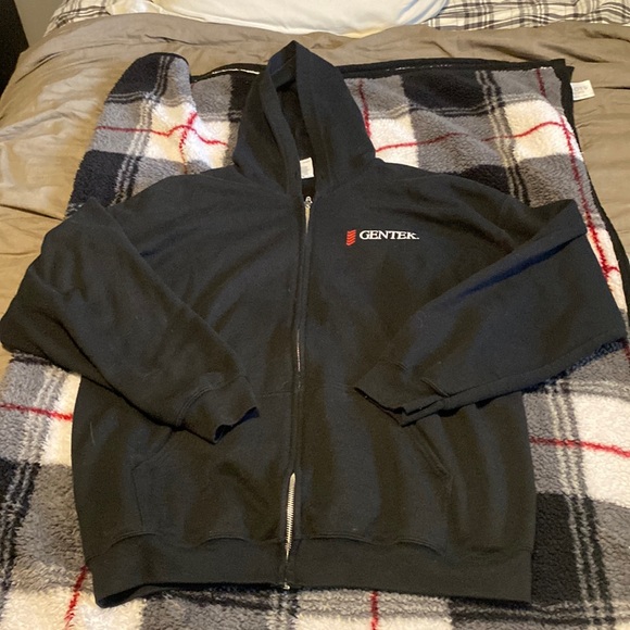 Black zip up - Picture 1 of 4